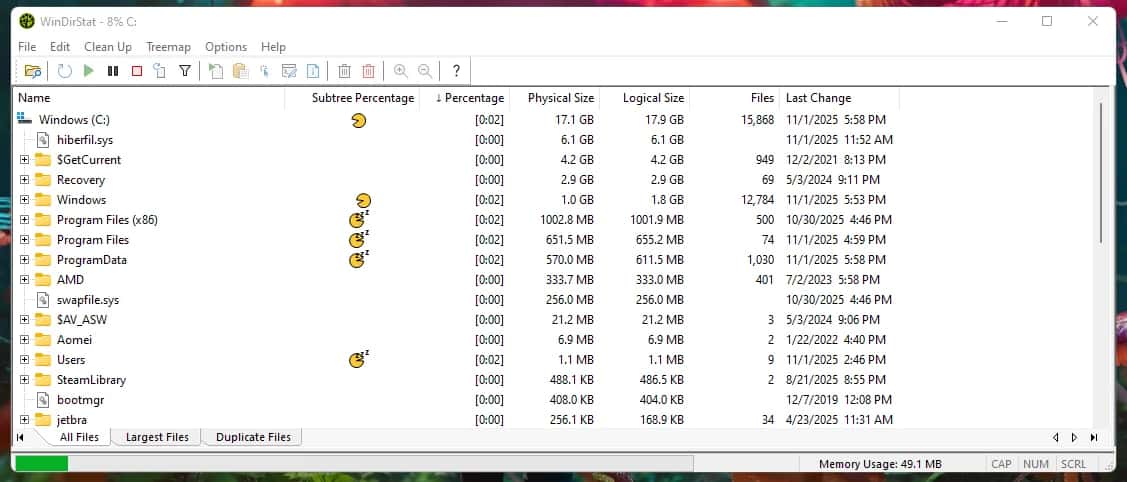 Процесс сканирования — WinDirStat анализирует выбранный диск, построчно считывая содержимое всех папок. Длительность зависит от объема данных.